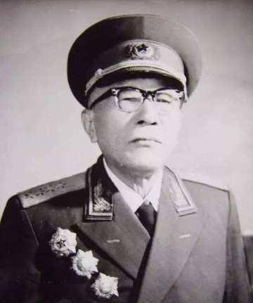 解放战争：除了指挥核心“林罗刘”，东野野司还有哪4位副司令？
